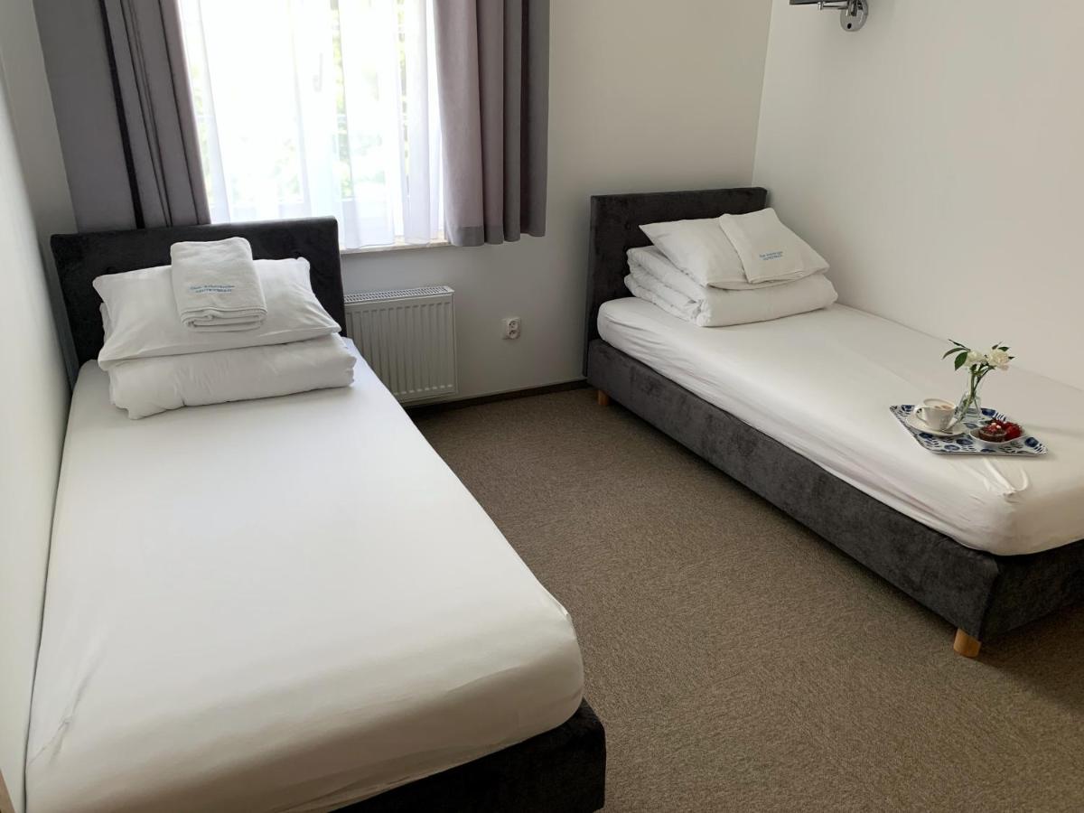 Domus Mariae Hostel Gietrzwald Bagian luar foto